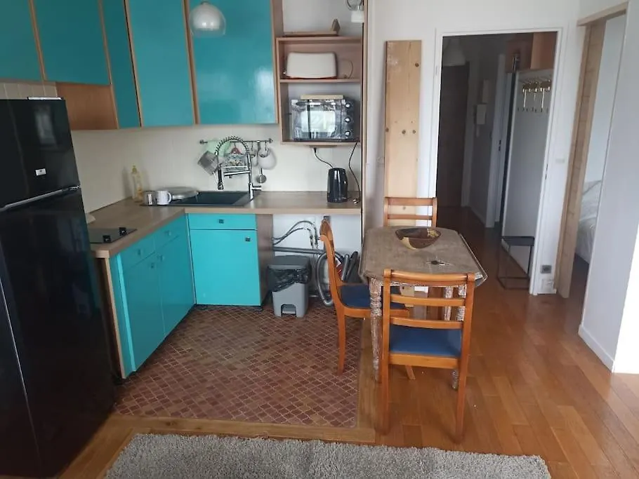 Appartement Vue Sur Le Sacre Coeur Montmartre à Paris 0*,  France
